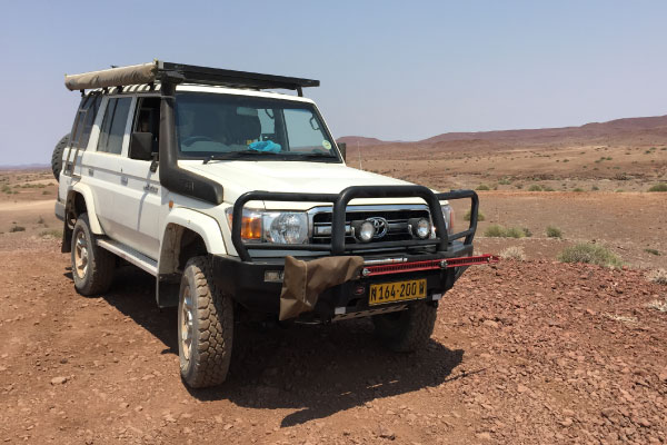 Explore-Namibia-Standard-vehicles-Luxury-4x4-off-road